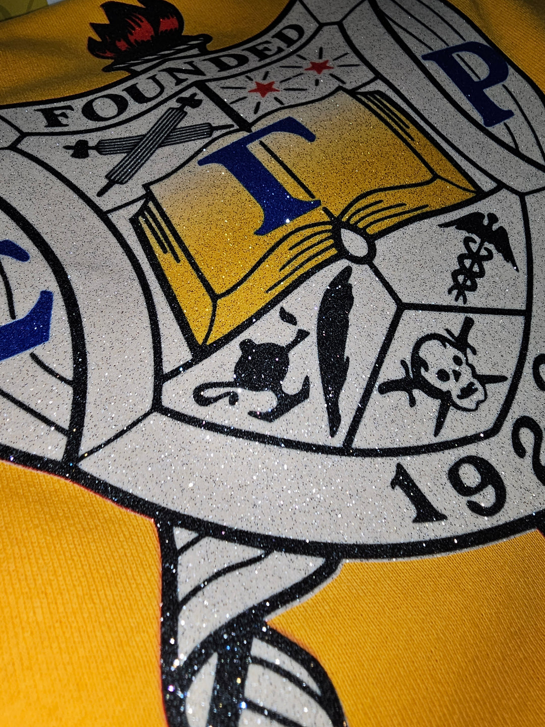 Gold Sigma Gamma Rho Shield Glitter
